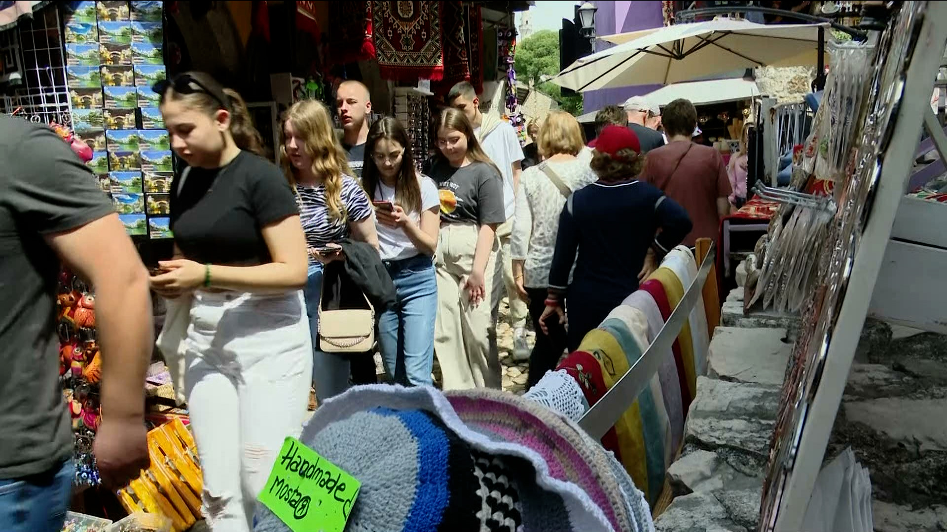 Nema kontinenta odakle nema turista u Mostaru